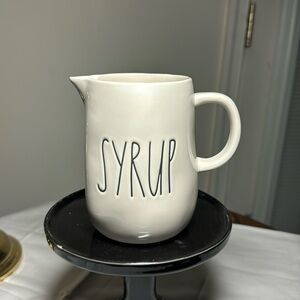 Syrup container